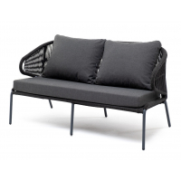 Диван Милан 2-местный плетеный из роупа, каркас алюминий темно-серый (RAL7024) муар, роуп темно-серый круглый, ткань темно-серая 027