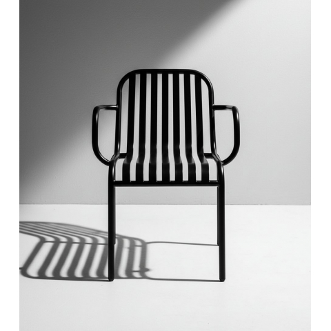 Металлический стул Позитано с подлокотниками черный